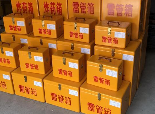 冷水滩玻璃钢雷管箱的使用寿命一般是多少？